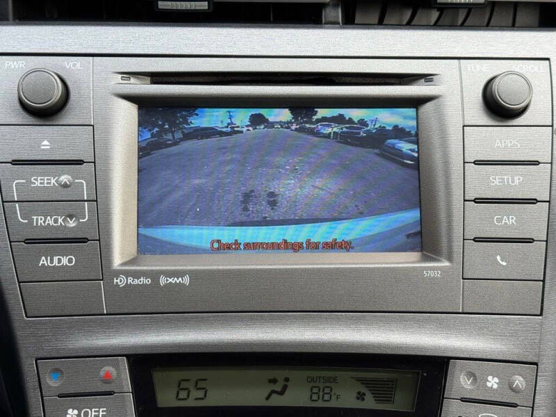 2015 Toyota Prius Three