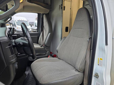 2022 Chevrolet Express 3500