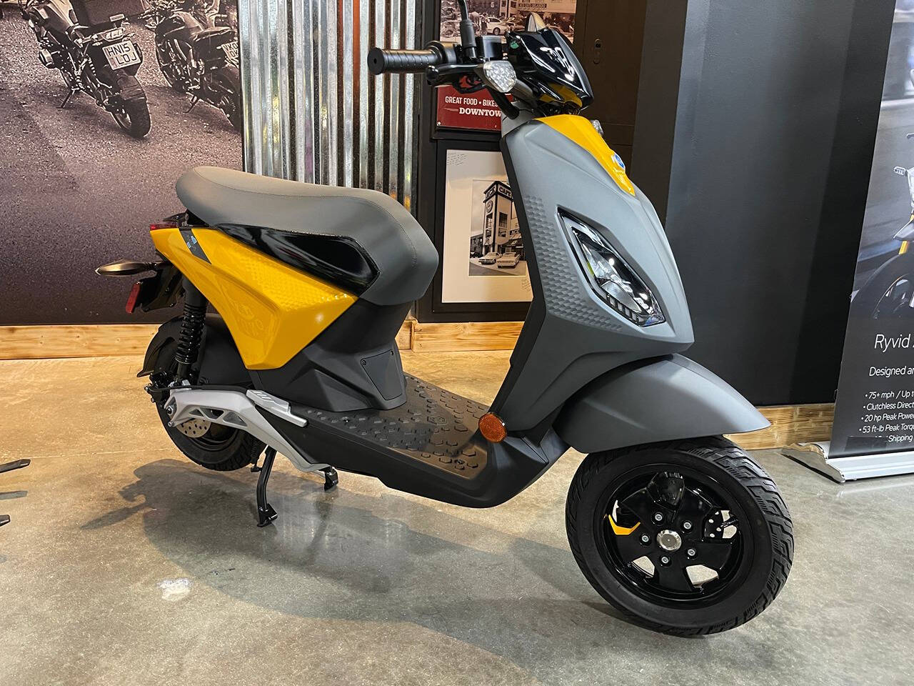 2023 PIAGGIO Piaggio 1 ACTIVE ELECTRIC for sale at TEXAS MOTORS POWERSPORT in ORLANDO, FL