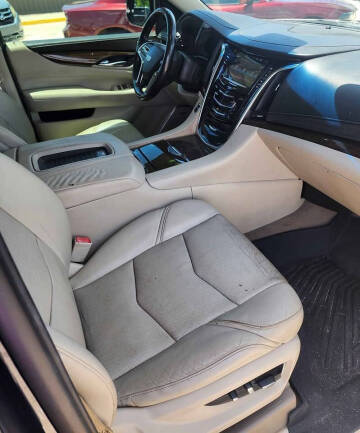 2018 Cadillac Escalade Luxury