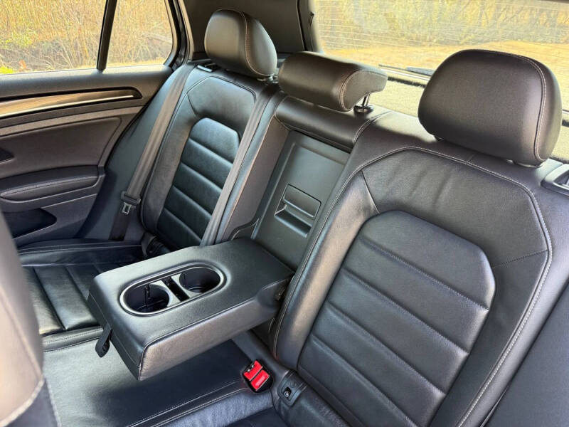 2017 Volkswagen Golf R 4Motion