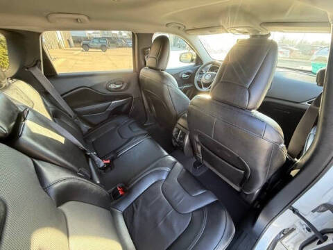 2022 Jeep Cherokee Latitude Lux