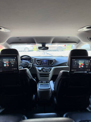 2018 Chrysler Pacifica Touring L Plus