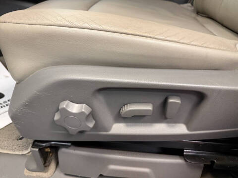 2016 Nissan NV 3500 HD SL