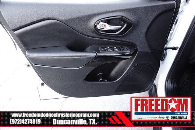 2023 Jeep Cherokee Altitude Lux