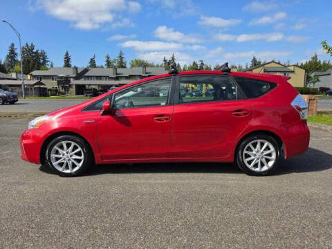 2012 Toyota Prius v Five