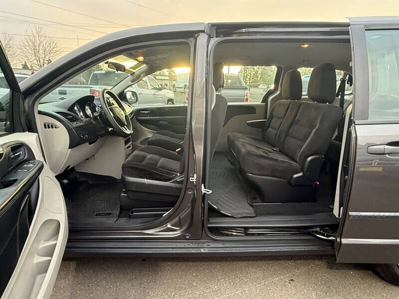 2016 Dodge Grand Caravan American Value Package