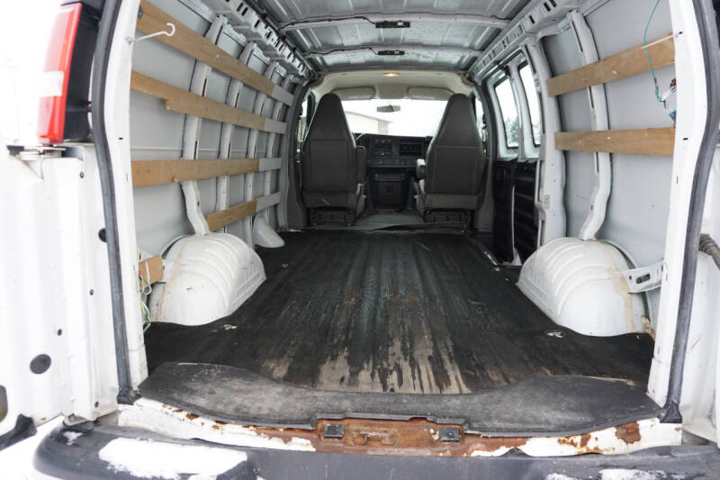 2017 GMC Savana 2500