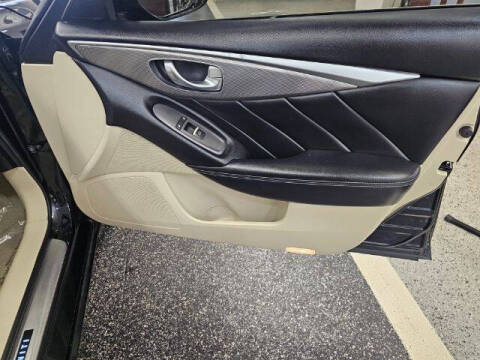 2015 Infiniti Q50 Premium