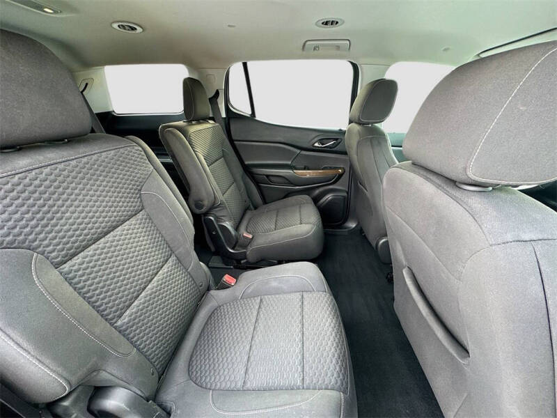 2018 GMC Acadia SLE-2