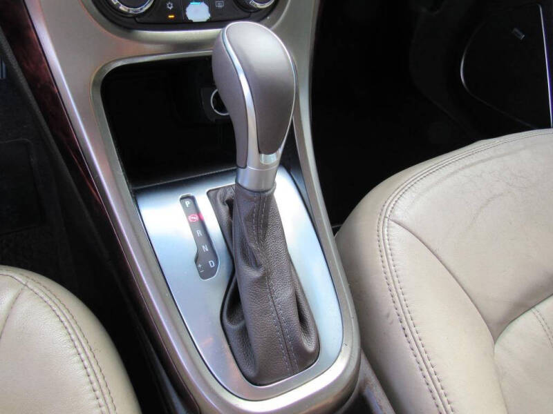 2012 Buick Verano Leather Group