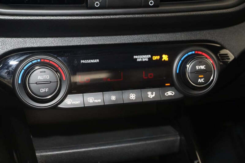 2022 Kia Forte GT Line