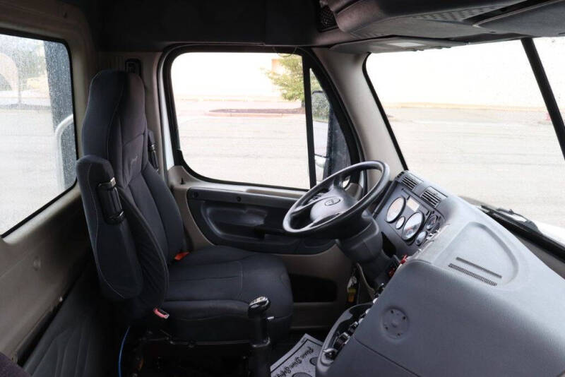 2014 Freightliner Cascadia