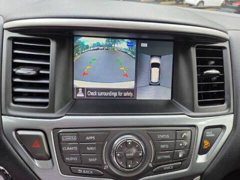 2020 Nissan Pathfinder SL