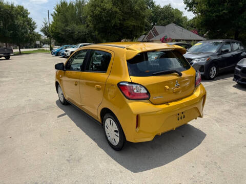2024 Mitsubishi Mirage ES