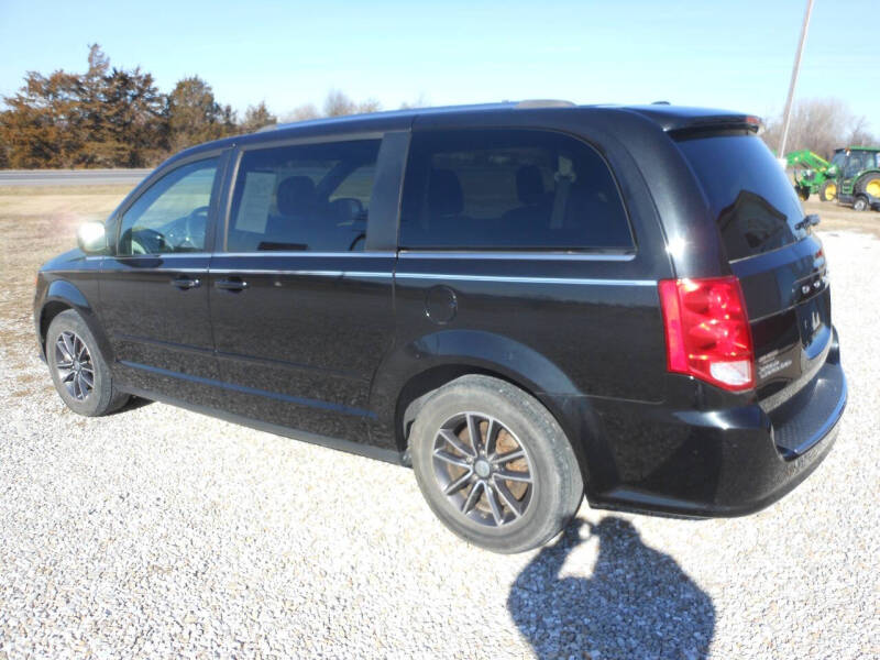 2017 Dodge Grand Caravan for sale at JUDD MOTORS INC in Lancaster MO