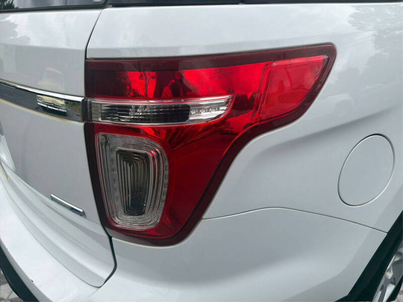 2014 Ford Explorer