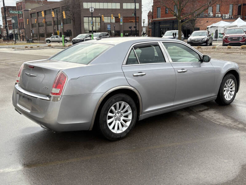 2011 Chrysler 300