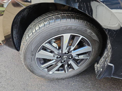 2024 Nissan Versa SV