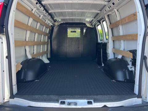 2024 Chevrolet Express 2500