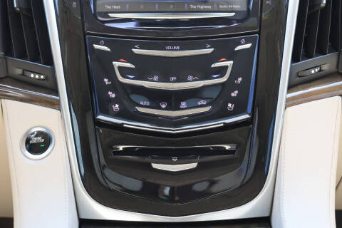2020 Cadillac Escalade Luxury