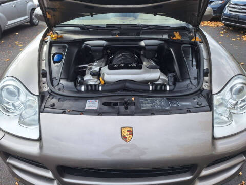 2004 Porsche Cayenne S