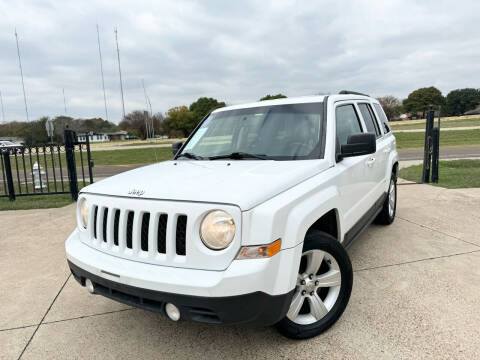 2013 Jeep Patriot for sale at Texas Luxury Auto in Cedar Hill TX
