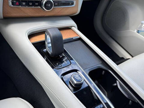 2022 Volvo XC90 Recharge T8 Inscription Expression 7P