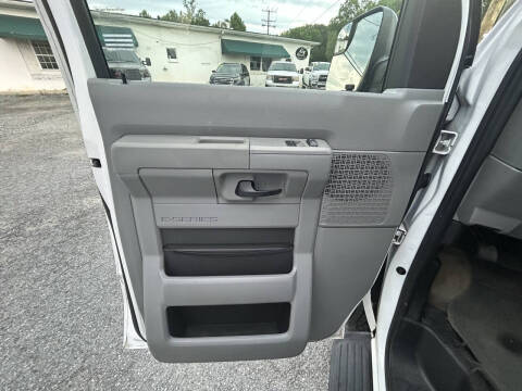 2012 Ford E-Series E-350 SD XLT