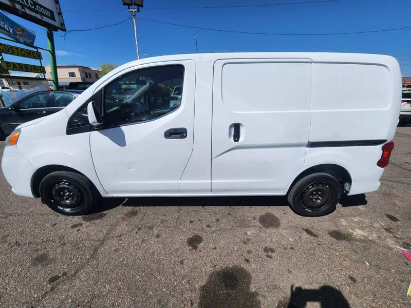 2017 Nissan NV200
