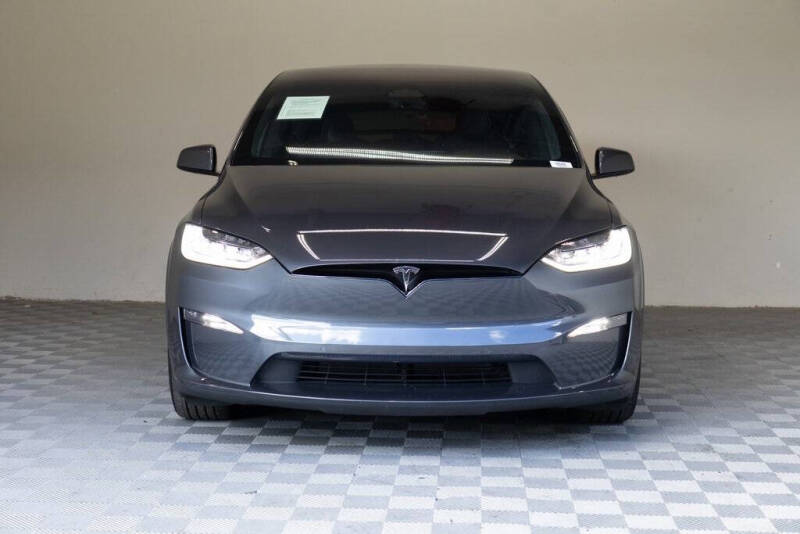 2023 Tesla Model X Standard Range
