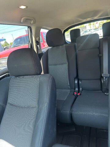 2017 Nissan Pathfinder SV