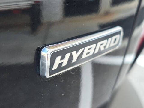 2020 Ford Escape Hybrid Titanium