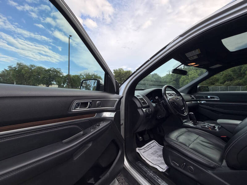 2017 Ford Explorer Limited