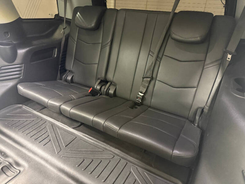 2020 Cadillac Escalade Luxury