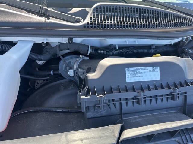 2023 GMC Savana 2500