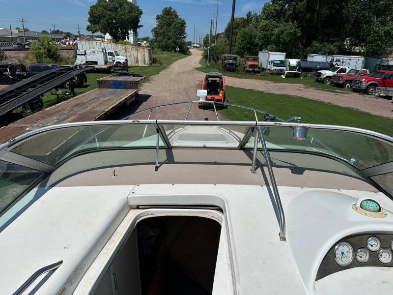 2001 Larson Boats CABRIO 270