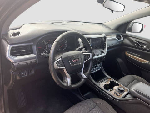 2022 GMC Acadia SLE