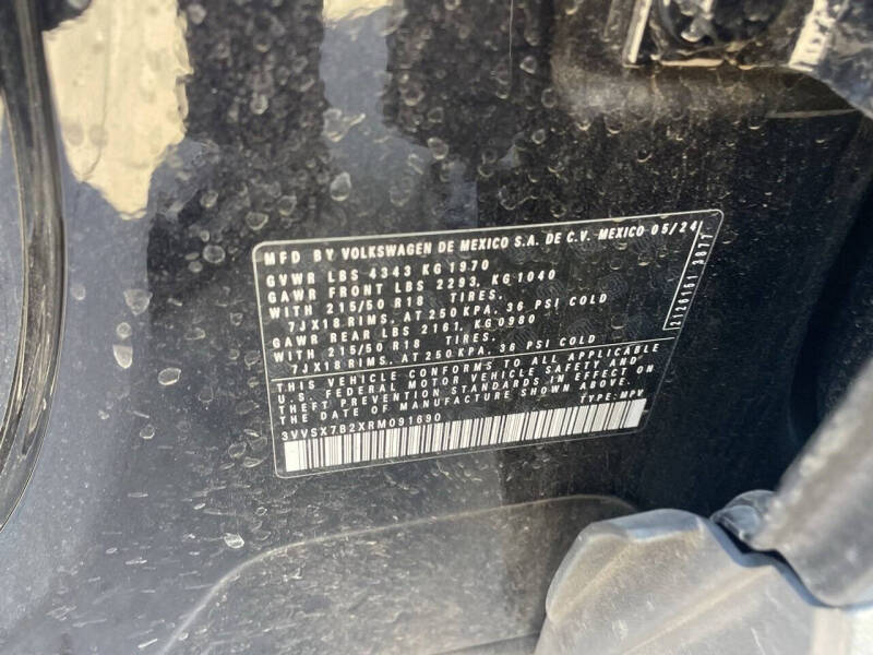 2024 Volkswagen Taos SE