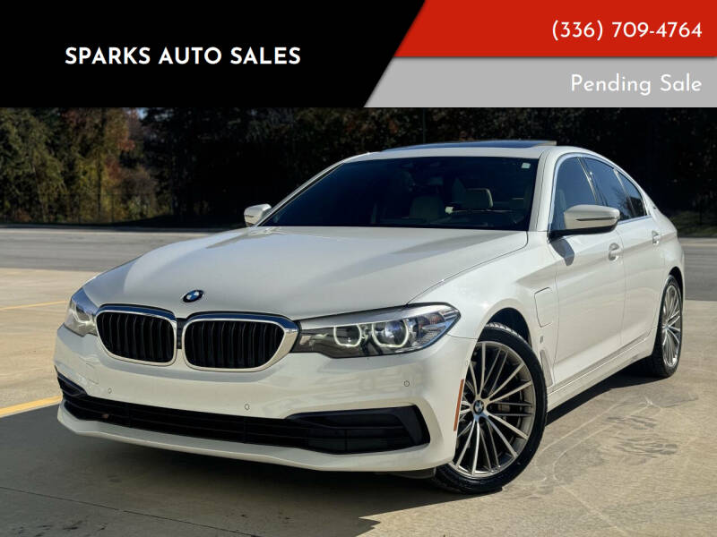 2019 BMW 5 Series 530e's photo