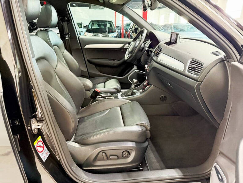 2015 Audi Q3 2.0T quattro Prestige