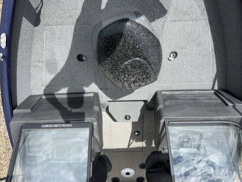 2022 Tracker PRO GLIDE