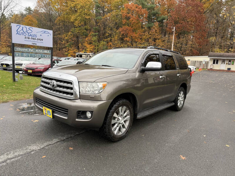 2016 Toyota Sequoia Limited's photo