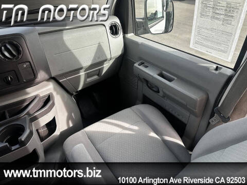 2011 Ford E-Series E-350 SD XLT