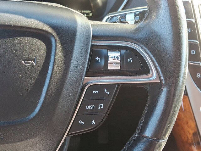 2019 Lincoln Nautilus Select