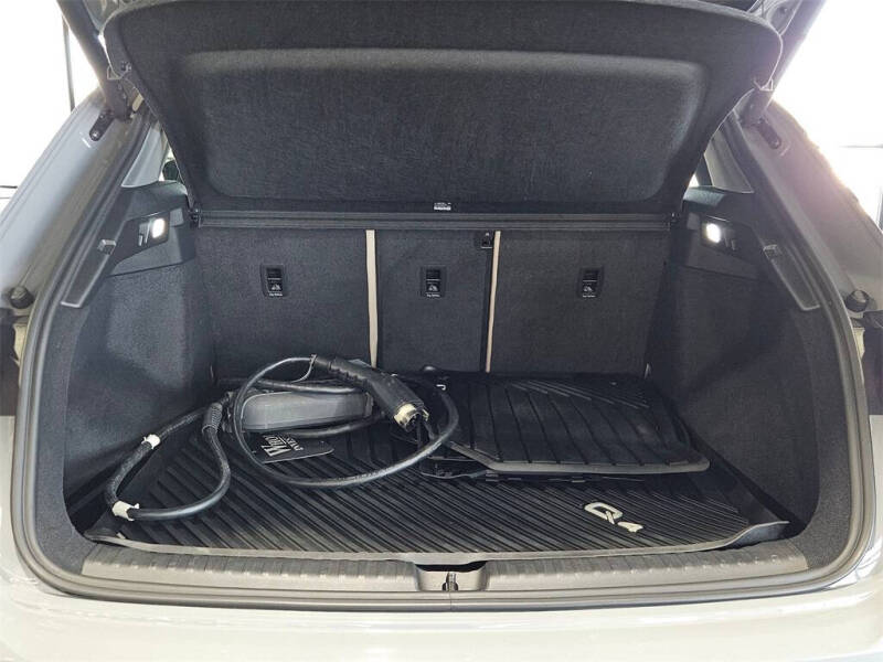 2022 Audi Q4 e-tron quattro Premium 50