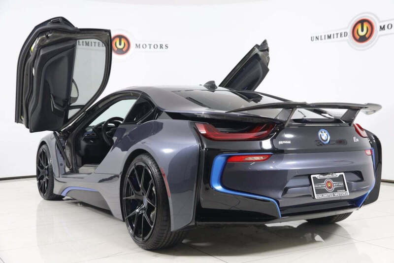 2017 BMW i8