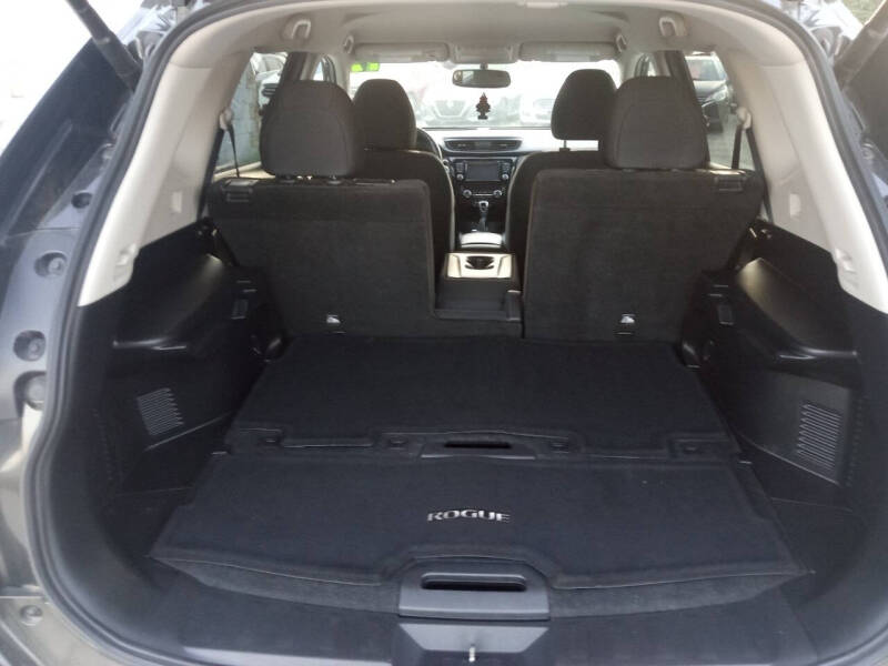 2017 Nissan Rogue SV