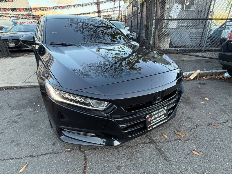 2018 Honda Accord Sport photo 3