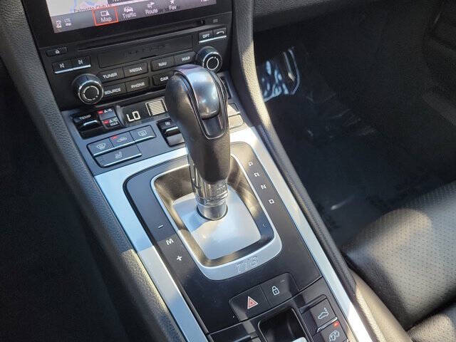 2021 Porsche 718 Boxster T